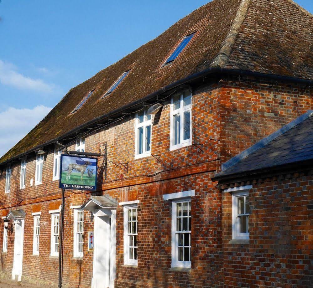 The Greyhound Inn Wantage Exterior foto