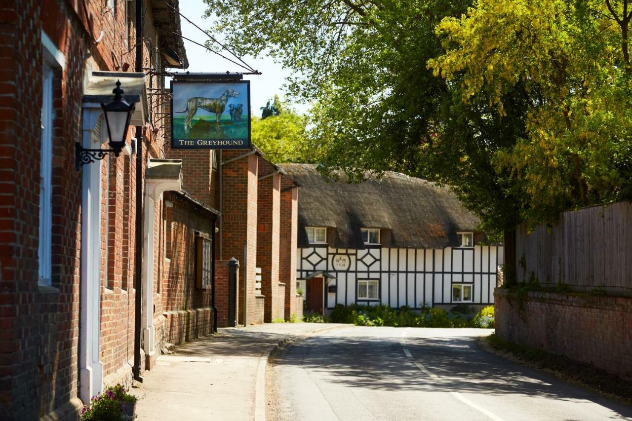 The Greyhound Inn Wantage Exterior foto